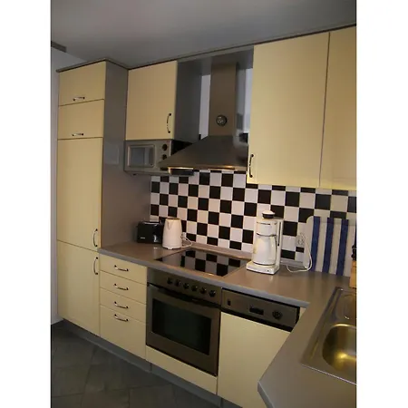 Sprotte Mit Grossem Balkon * 科瑟罗