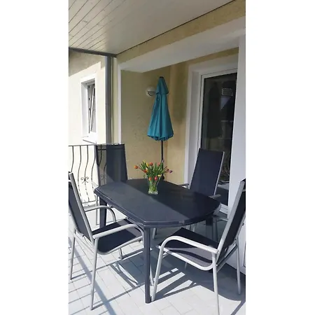 Sprotte Mit Grossem Balkon 公寓