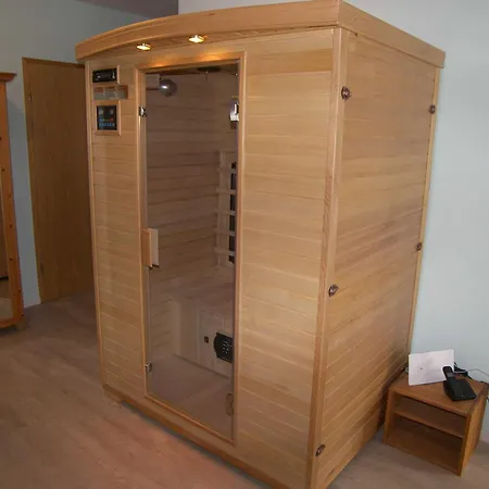 Sprotte Mit Grossem Balkon 公寓 *